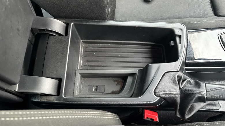 BMW 2 Series 218i Sport 2dr [Nav] Petrol Coupe